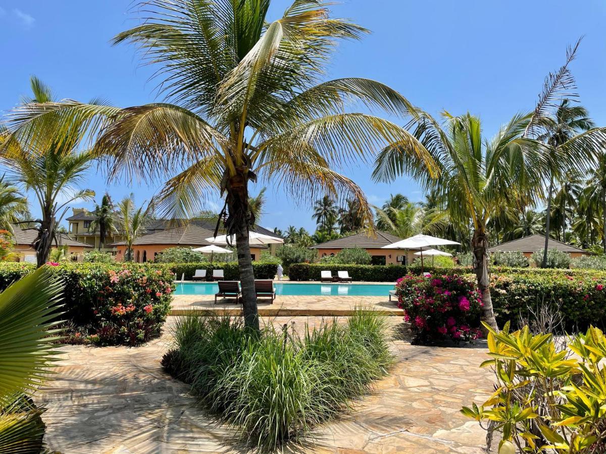 The Sands Beach Resort Bwejuu Buitenkant foto
