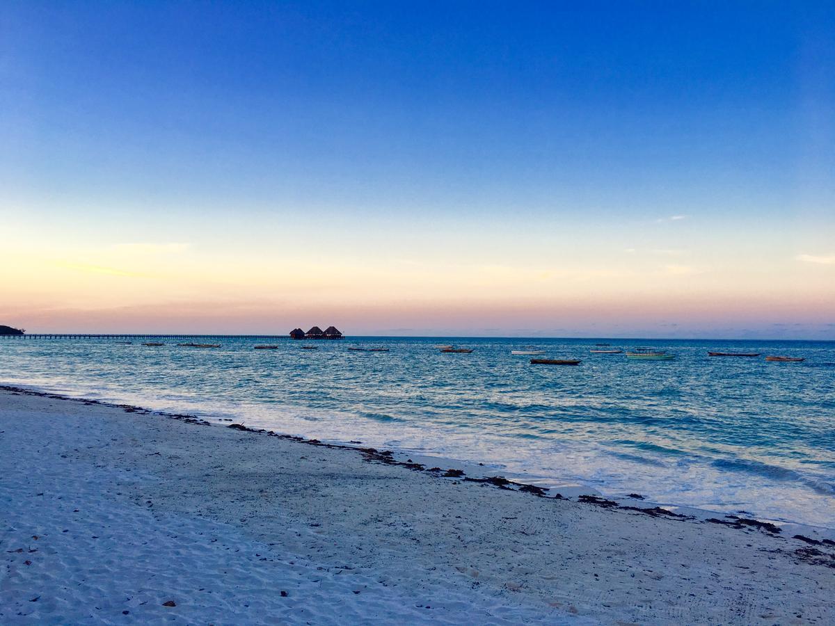 The Sands Beach Resort Bwejuu Buitenkant foto