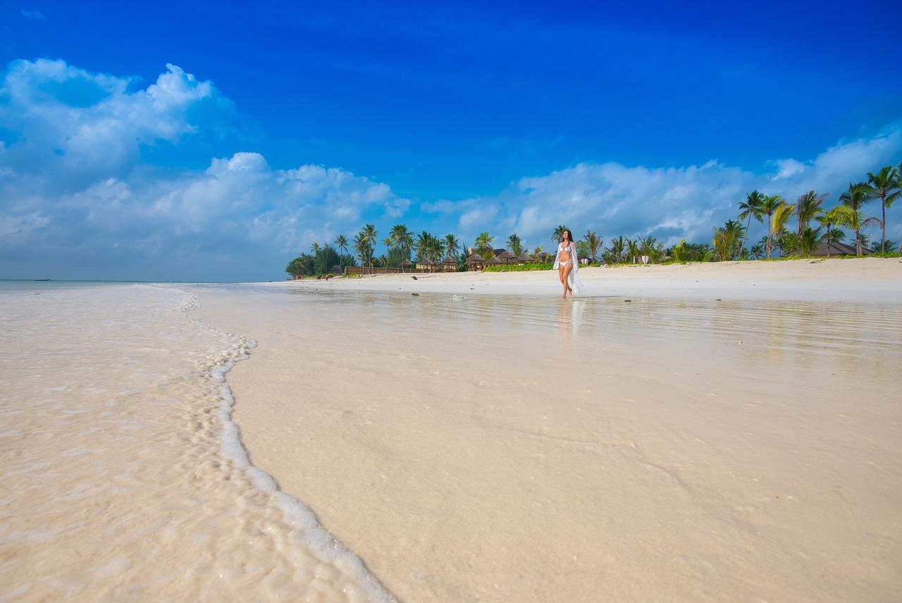 The Sands Beach Resort Bwejuu Buitenkant foto