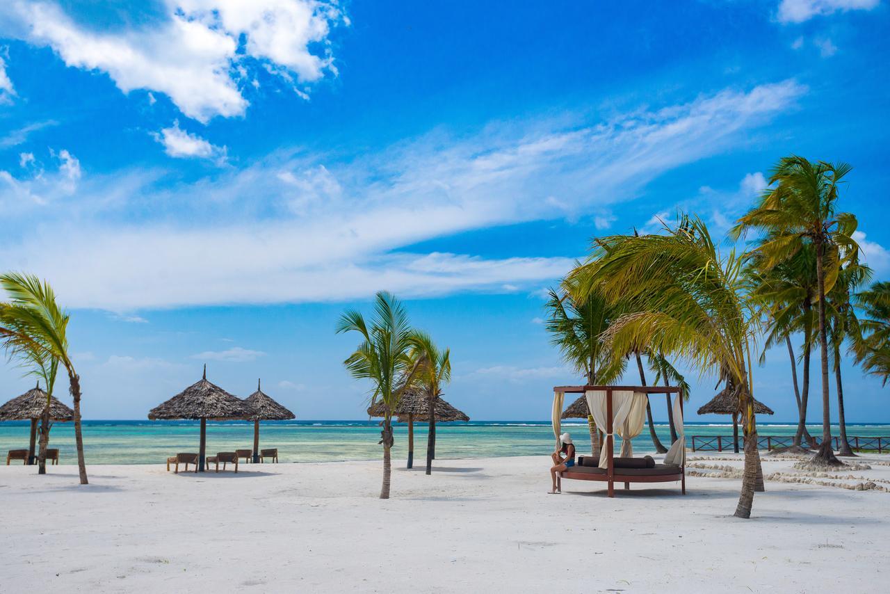 The Sands Beach Resort Bwejuu Buitenkant foto