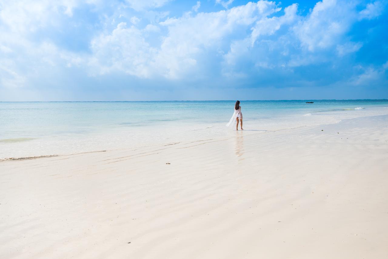 The Sands Beach Resort Bwejuu Buitenkant foto
