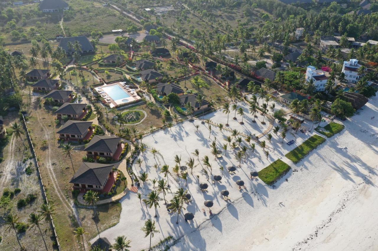 The Sands Beach Resort Bwejuu Buitenkant foto