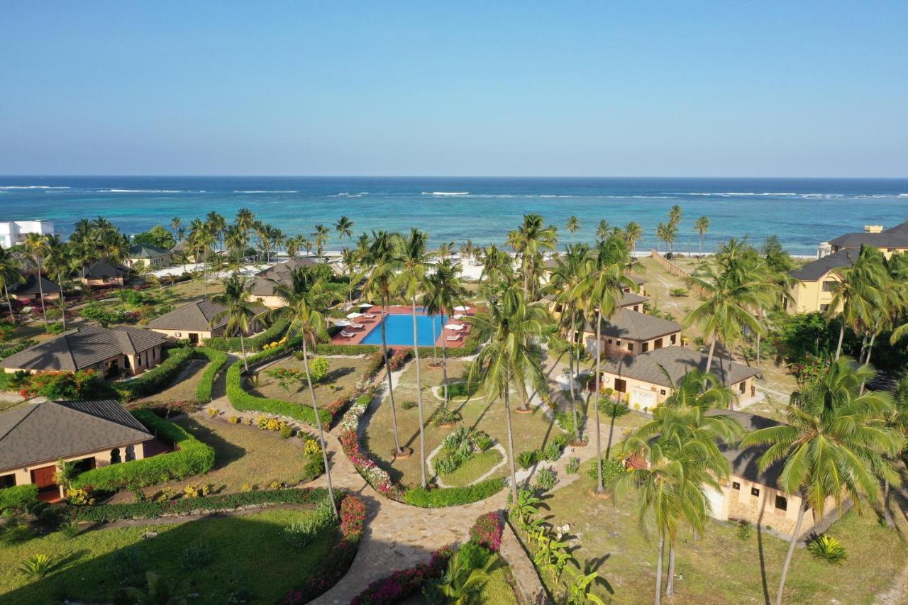 The Sands Beach Resort Bwejuu Buitenkant foto