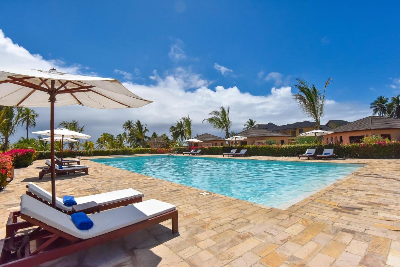 The Sands Beach Resort Bwejuu Buitenkant foto
